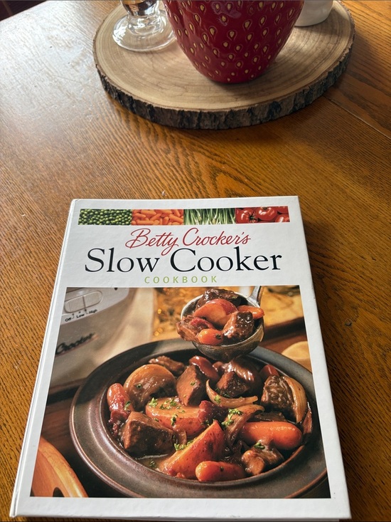 Betty Crocker Other - Betty Crocker Slow Cooker Cookbook — White Cover with Full-Color Food Photo